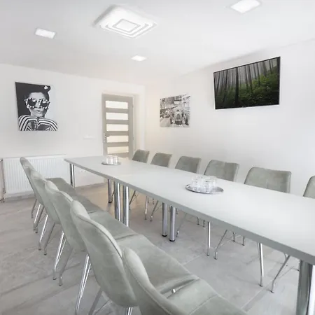 Trend Apartmanhaz -vizslas דירה *