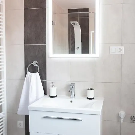 Trend Apartmanhaz -vizslas * Vizslas