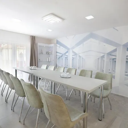Trend Apartmanhaz -vizslas