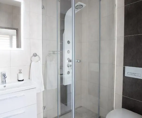 Lejlighed Trend Apartmanhaz -vizslas